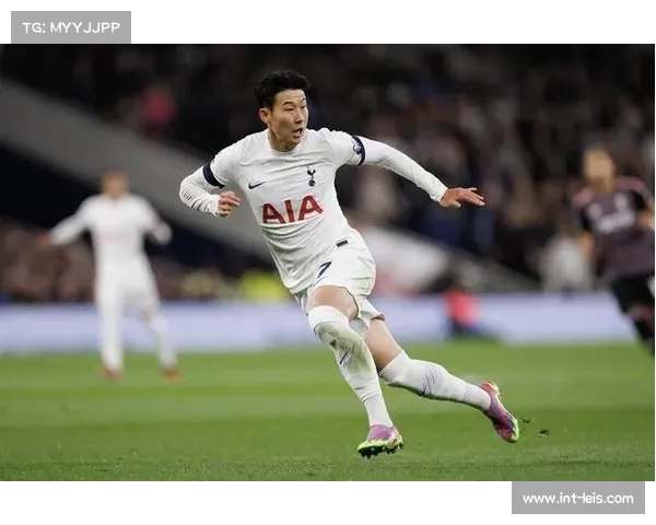 范德芬长途奔袭复制孙兴慜神作,热刺球迷高呼“孙兴慜回来了” 范德芬长途奔袭复制孙兴慜神作,热刺球迷高呼“孙兴慜回来了”